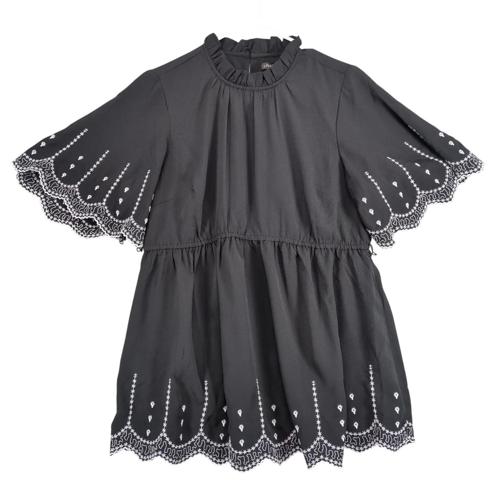 A Pea in‎ the Pod Black Embroidered Blouse Womens M Maternity Bell Sleeve Boho